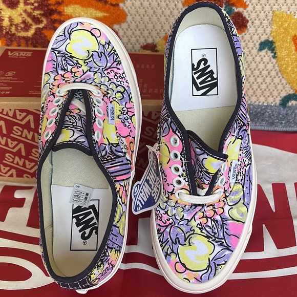 Vans Authentic 44 Dx
(Anahmfcty)Prsngtogvggspt
VNOA54F29GR
WMNS sneakers - Picture 13 of 16